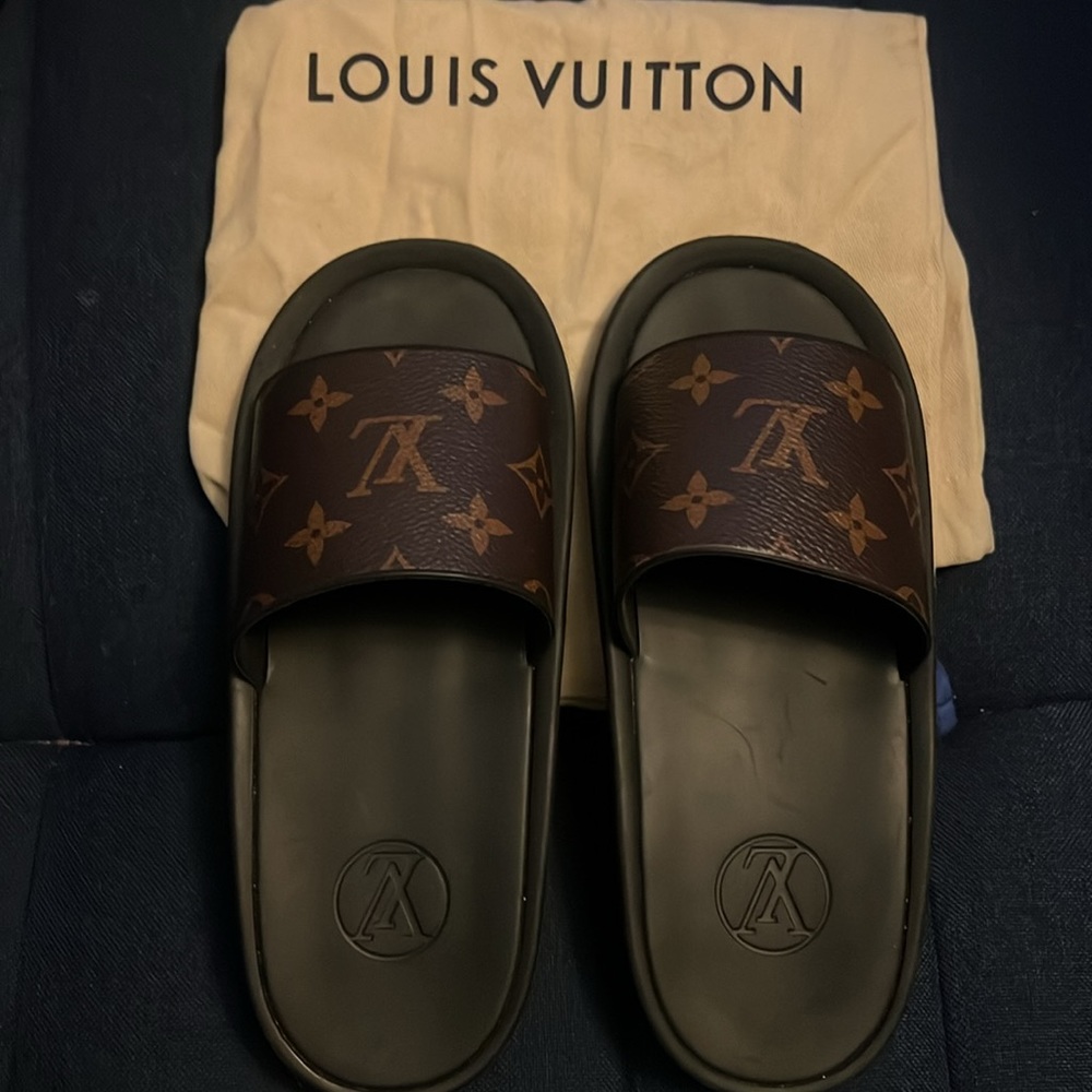 Louis Vuitton slides - Picture 2 of 2